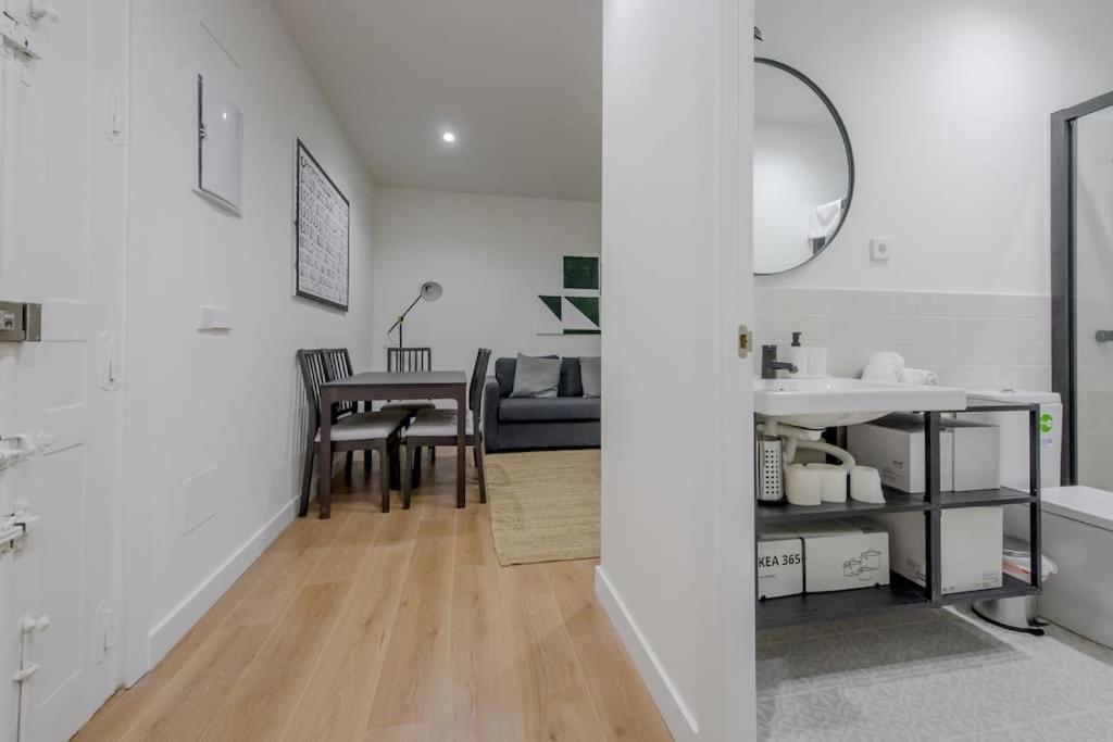 Cozy Apt Para 6Pax A Escasos Metros Del Retiro Madrid Ngoại thất bức ảnh