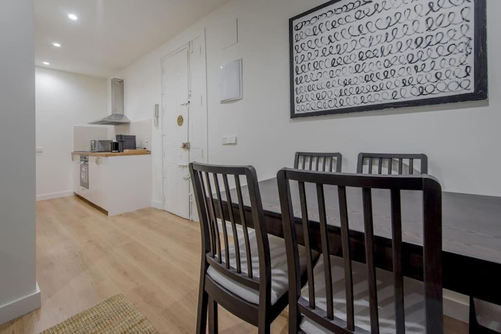 Cozy Apt Para 6Pax A Escasos Metros Del Retiro Madrid Ngoại thất bức ảnh