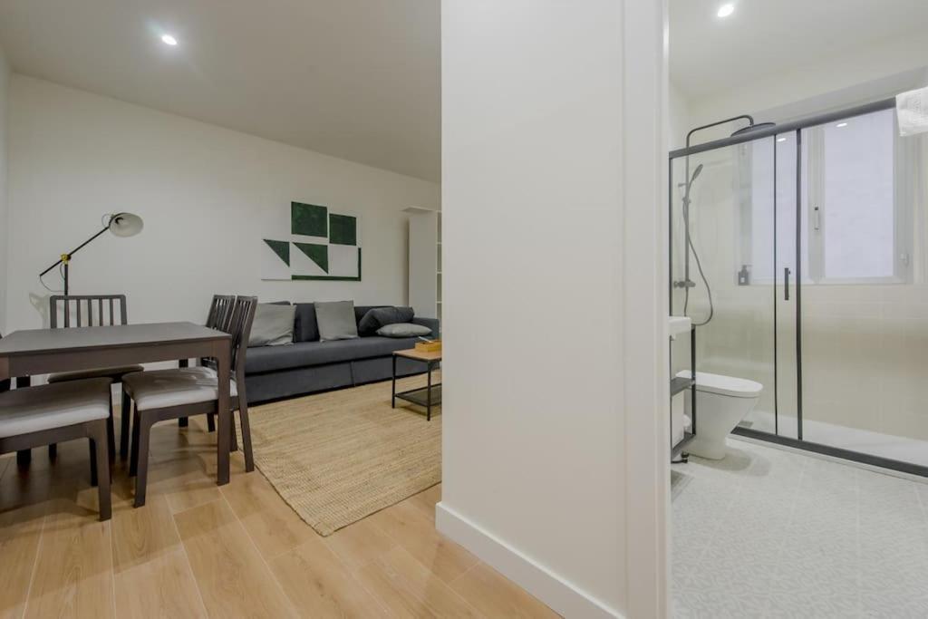 Cozy Apt Para 6Pax A Escasos Metros Del Retiro Madrid Ngoại thất bức ảnh